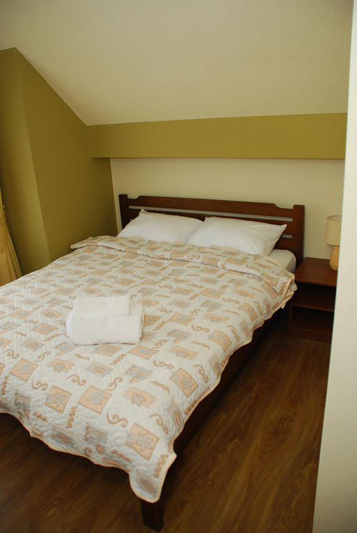 Hotel Yar Kharkov Luaran gambar