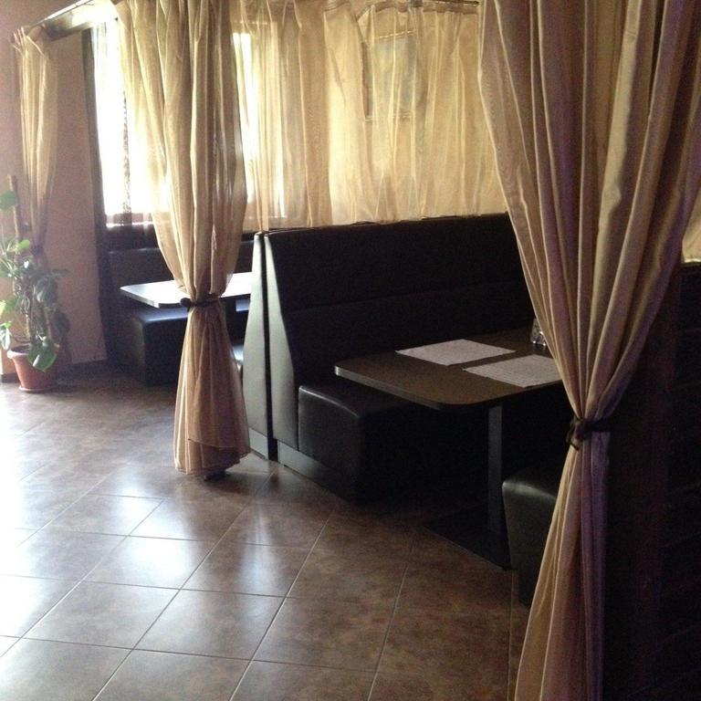 Hotel Yar Kharkov Luaran gambar
