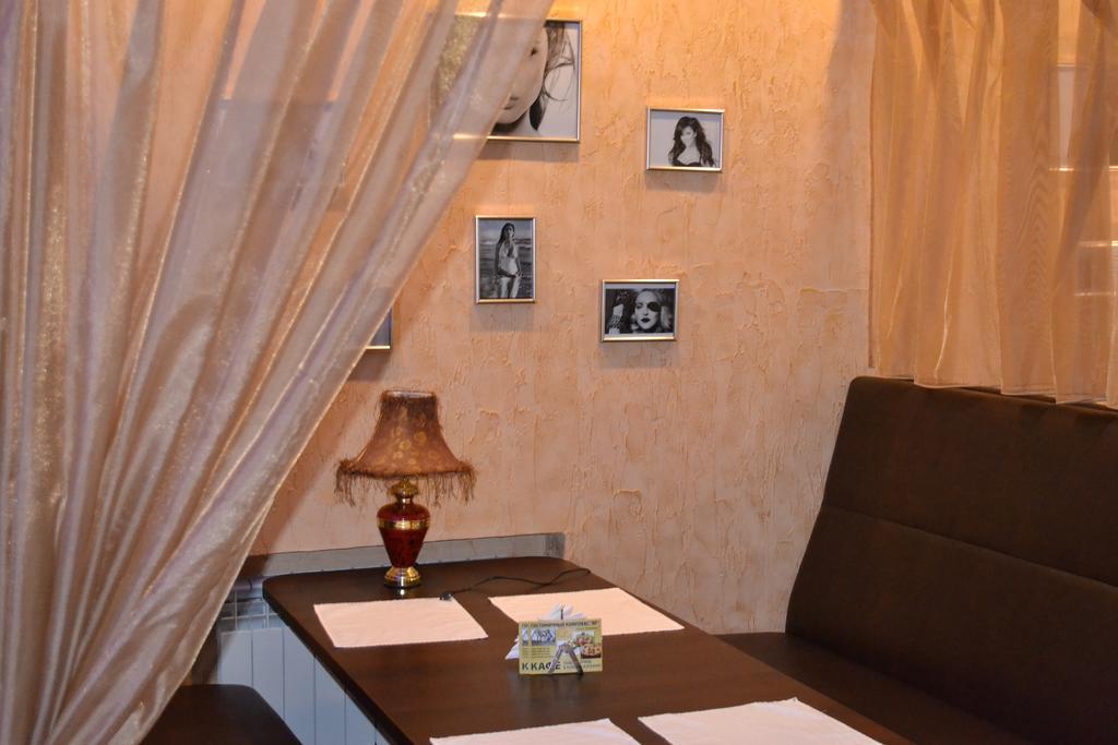 Hotel Yar Kharkov Luaran gambar