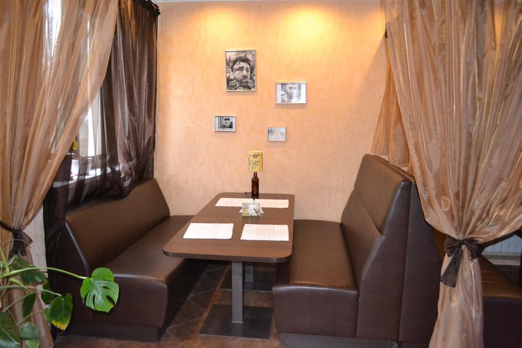 Hotel Yar Kharkov Luaran gambar