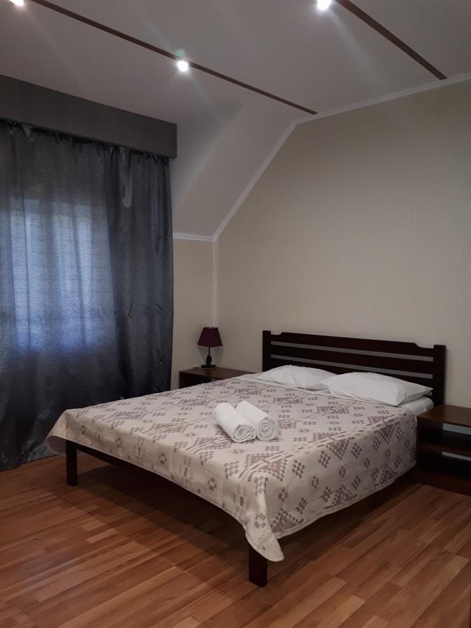 Hotel Yar Kharkov Luaran gambar