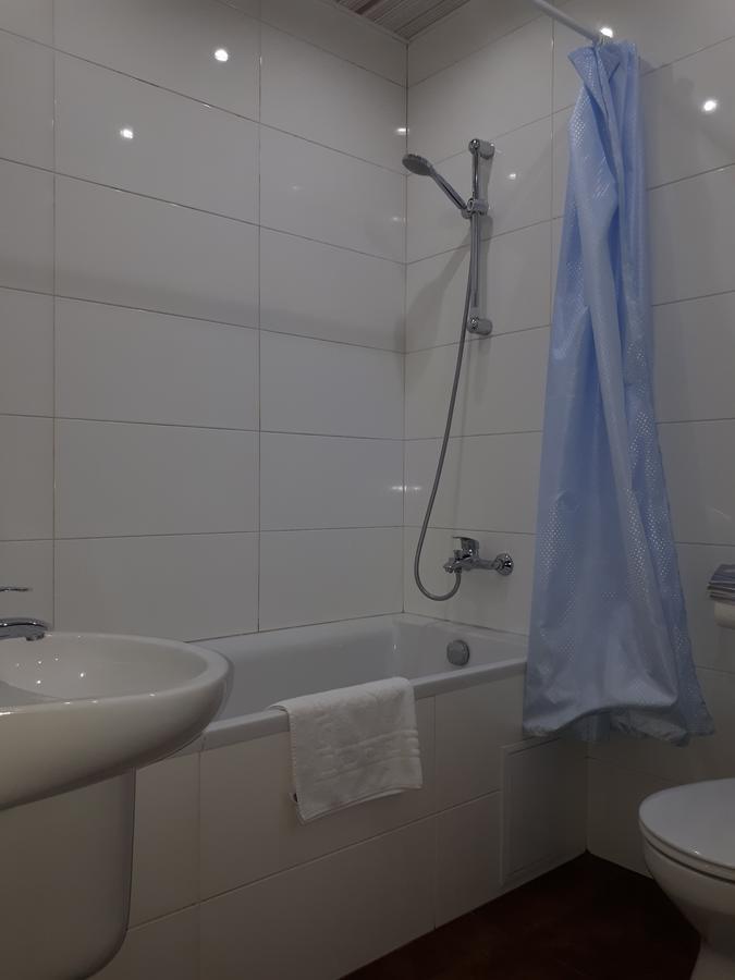 Hotel Yar Kharkov Luaran gambar