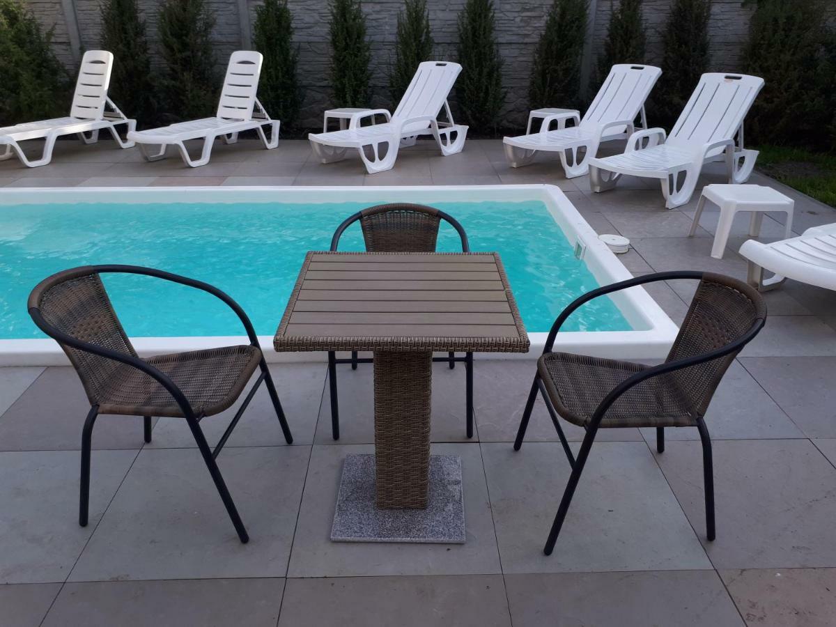 Hotel Yar Kharkov Luaran gambar